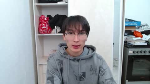 Snapshot of zengom chatting on 10.16.25 Zen online show from 10.16.25
