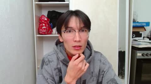 Snapshot of zengom chatting on 10.20.25 Zen online show from 10.20.25