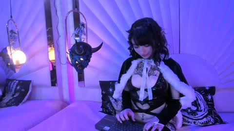    online show from 12.22.24