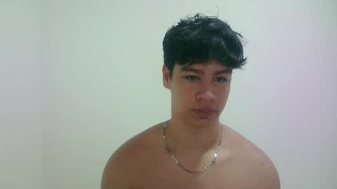 Snapshot of zeus_183 chatting on 05.14.26 zeus_183 online show from 05.14.26