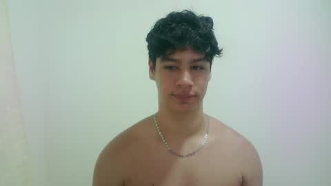 Snapshot of zeus_183 chatting on 05.16.26 zeus_183 online show from 05.16.26
