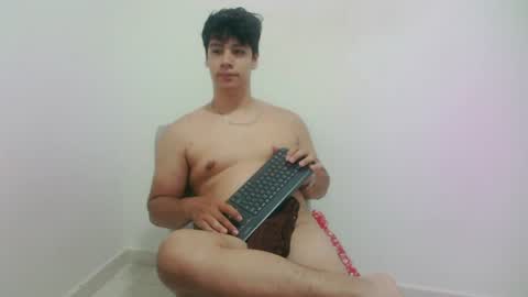 Snapshot of zeus_183 chatting on 07.20.26 zeus_183 online show from 07.20.26