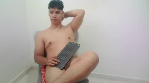 Snapshot of zeus_183 chatting on 07.24.26 zeus_183 online show from 07.24.26