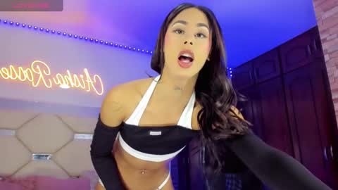 Snapshot of zeuss_x chatting on 01.21.25 Aisha Alejandra Rosse Deus online show from 01.21.25