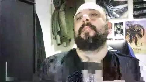 Snapshot of zeuxhogan chatting on 12.16.25 zeuxhogan online show from 12.16.25