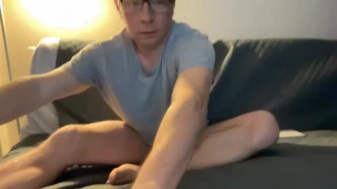 Snapshot of zgibnam chatting on 02.12.25 zgibnam online show from 02.12.25