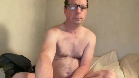 Snapshot of zgibnam chatting on 10.20.25 zgibnam online show from 10.20.25