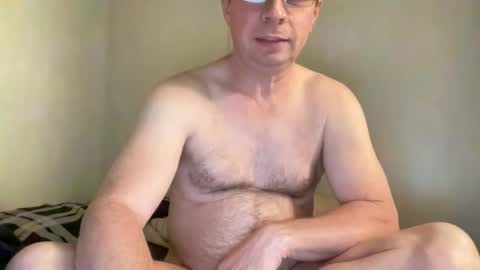 Snapshot of zgibnam chatting on 11.19.25 zgibnam online show from 11.19.25