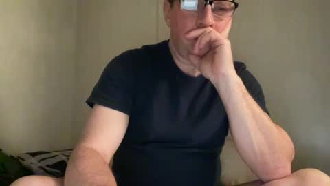 Snapshot of zgibnam chatting on 12.01.25 zgibnam online show from 12.01.25