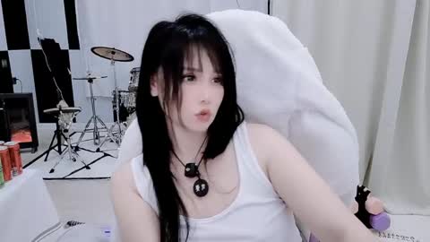 Snapshot of zhen0 chatting on 04.16.26 zhen online show from 04.16.26