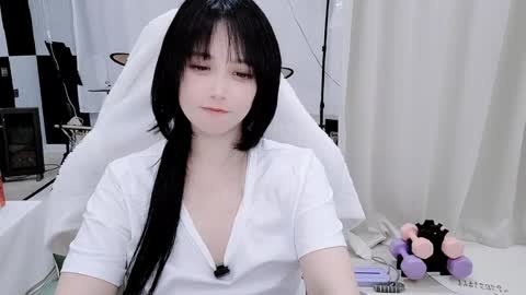 Snapshot of zhen0 chatting on 05.15.26 zhen online show from 05.15.26
