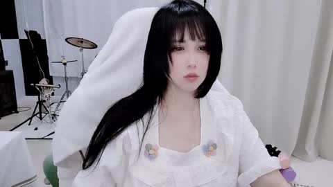 Snapshot of zhen0 chatting on 05.19.26 zhen online show from 05.19.26