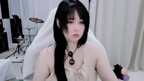 Snapshot of zhen0 chatting on 05.20.26 zhen online show from 05.20.26