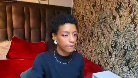 Snapshot of zia_green chatting on 04.28.26 Zia Green online show from 04.28.26
