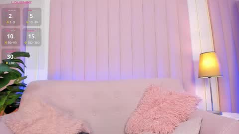 Snapshot of ziacooper_ chatting on 12.14.25 Zia Cooper online show from 12.14.25