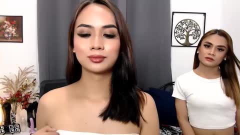 Snapshot of zialustts chatting on 03.11.25 Zia online show from 03.11.25