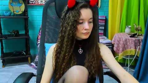 zianichols online show from 03.11.25