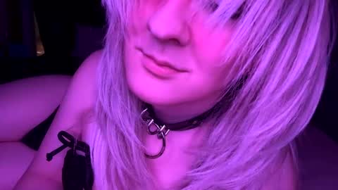 Snapshot of zielloos chatting on 01.06.25 Zielloos online show from 01.06.25