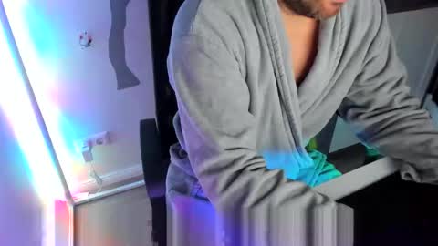 Snapshot of ziemlichflutschig chatting on 10.02.25 ziemlichflutschig online show from 10.02.25