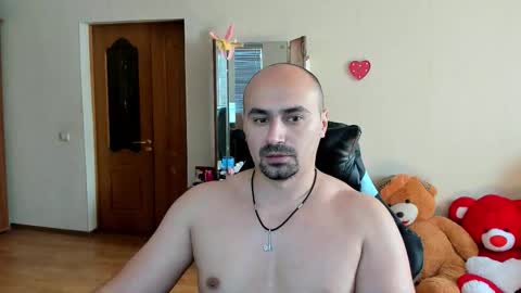 Snapshot of ziesh chatting on 09.21.25 Ziesh online show from 09.21.25