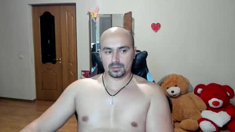 Snapshot of ziesh chatting on 09.21.25 Ziesh online show from 09.21.25