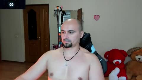 Snapshot of ziesh chatting on 10.18.25 Ziesh online show from 10.18.25