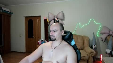 Snapshot of ziesh chatting on 02.14.26 Ziesh online show from 02.14.26