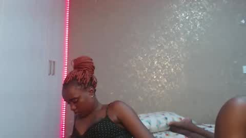 Zinadine online show from 03.04.26