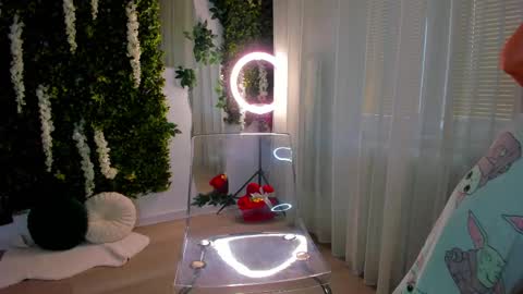 Snapshot of zinasquirts chatting on 02.26.25 Galli online show from 02.26.25