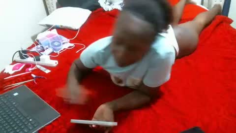 Miss Zindzi online show from 08.01.26