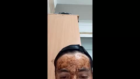 Snapshot of zineddin690843 chatting on 03.29.26 zineddin690843 online show from 03.29.26