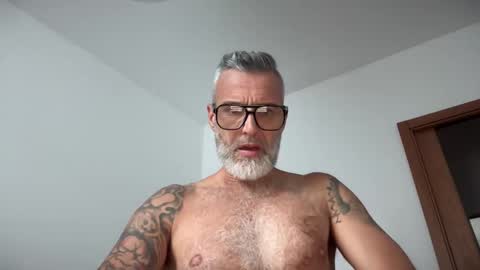 Snapshot of zkopa69 chatting on 10.24.25 zkopa69 online show from 10.24.25