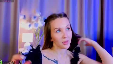 Zlata  Mon Tue Thu Fri Sun Sa GMT 3 0000pm - 0600pm  online show from 08.01.26