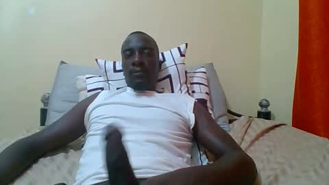 Zlatann2012 online show from 10.21.25