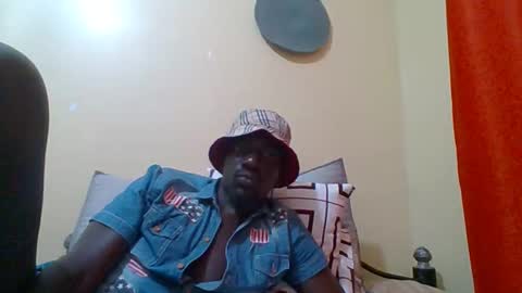 Zlatann2012 online show from 10.25.25