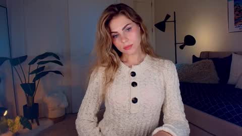 Snapshot of zlicious chatting on 12.09.24 Zara Join next live at 5PM EST online show from 12.09.24