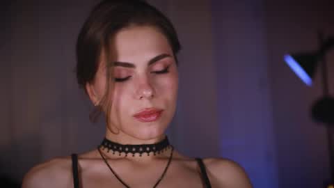 Snapshot of zlicious chatting on 11.24.25 Zara Join next live at 5PM EST online show from 11.24.25