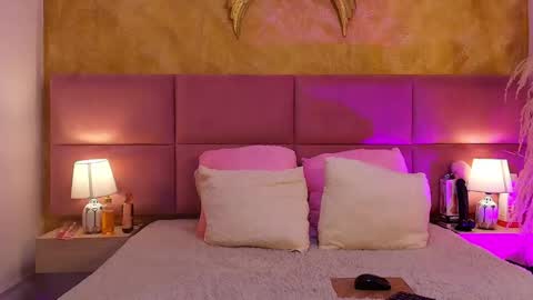 zoe_aitanaa online show from 05.13.26