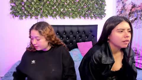 Zoe And Valeria online show from 06.02.26