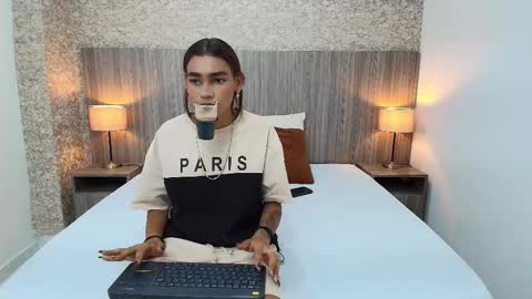 Zoe online show from 12.15.25