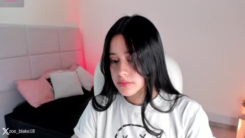 Snapshot of zoe_blake18 chatting on 02.02.25 Zoe online show from 02.02.25