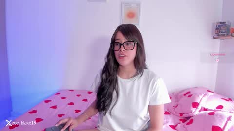 Snapshot of zoe_blake18 chatting on 02.01.26 Zoe online show from 02.01.26