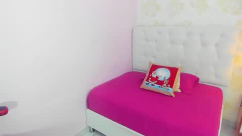 ZOE  online show from 12.03.25