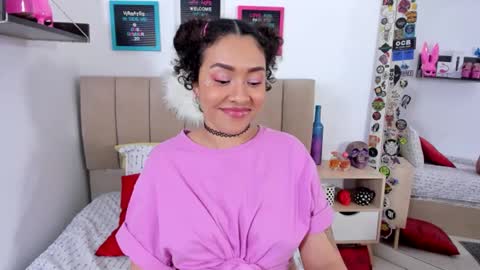 Snapshot of zoe_gruber chatting on 01.20.25 Zoe Gruber online show from 01.20.25