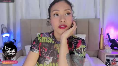 Snapshot of zoe_gruber chatting on 09.13.25 Zoe Gruber online show from 09.13.25