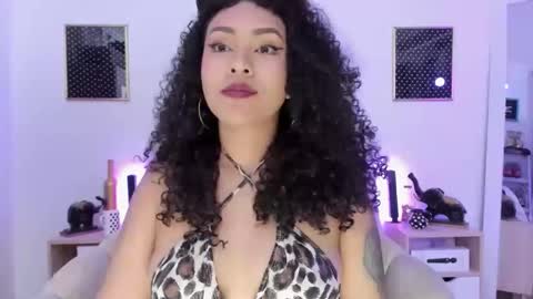 Snapshot of zoe_gruber chatting on 09.29.25 Zoe Gruber online show from 09.29.25