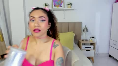 Zoe Gruber online show from 06.26.26