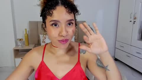 Zoe Gruber online show from 07.05.26