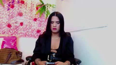 Snapshot of zoe_hecate chatting on 10.04.25 zoe_hecate online show from 10.04.25