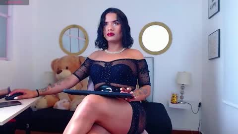 Snapshot of zoe_hecate chatting on 10.21.25 zoe_hecate online show from 10.21.25